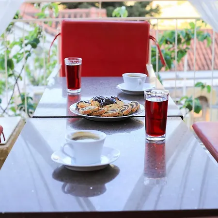 Irene Βίλα Ζόλα